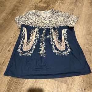 Women’s medium shirt